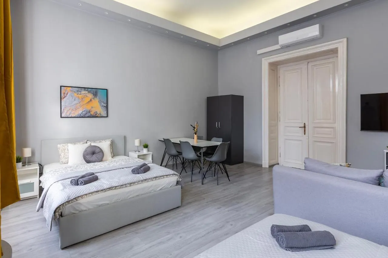 Downtown Apartment In The Heart Of Budapest Hungary